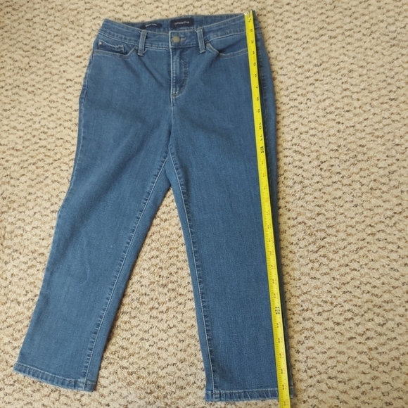 Charter Club Bristol Capri Jeans Blue Denim 4P Lot Of 2 Pants - Picture 4 of 11